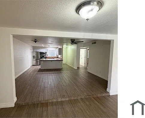 6815 W Carol Ave — Photo 12
