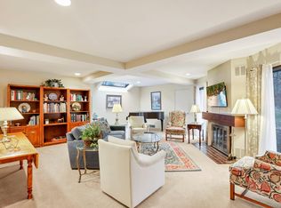 162 Denison Dr, Granville, OH 43023
