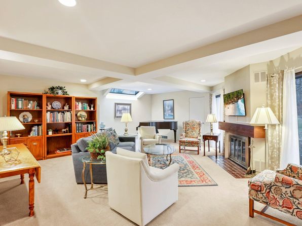 162 Denison Dr