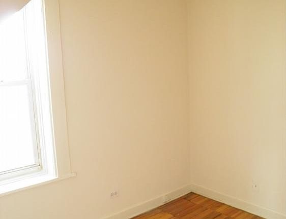 4th image of 1514 W Diversey Pkwy #1