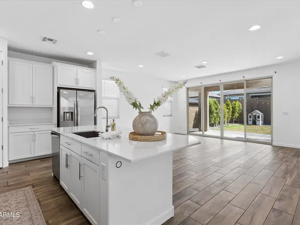 2531 W Hidalgo Avenue, Phoenix, AZ 85041