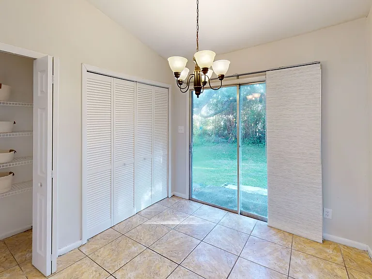 3210 S Bumby Ave — Photo 25