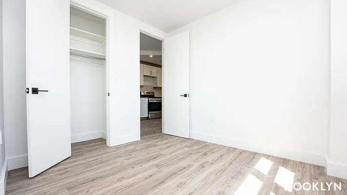 Rented by Nooklyn NYC LLC | media 24