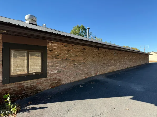 1801 W Lakeview Dr #0, Johnson City, TN 37601