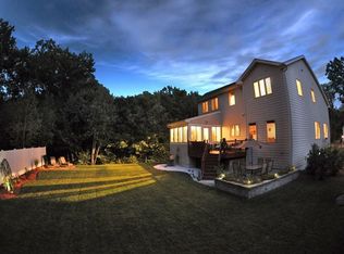 8 Marissa Cir, Worcester, MA 01604