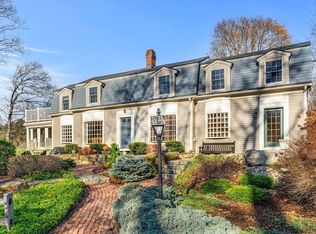 8 Preston Pl, Beverly, MA 01915