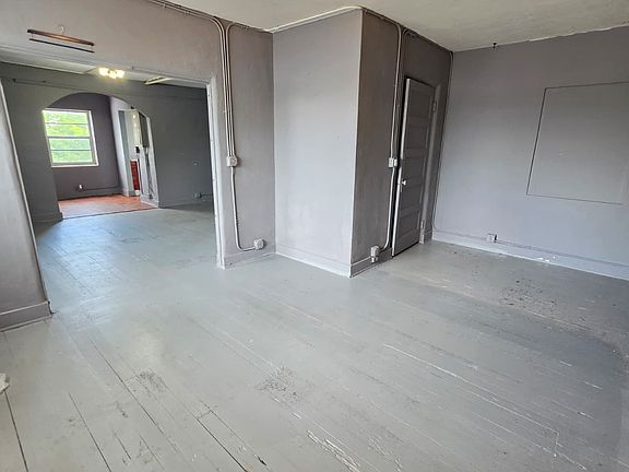 5th image of 1603 SW 8th St #8