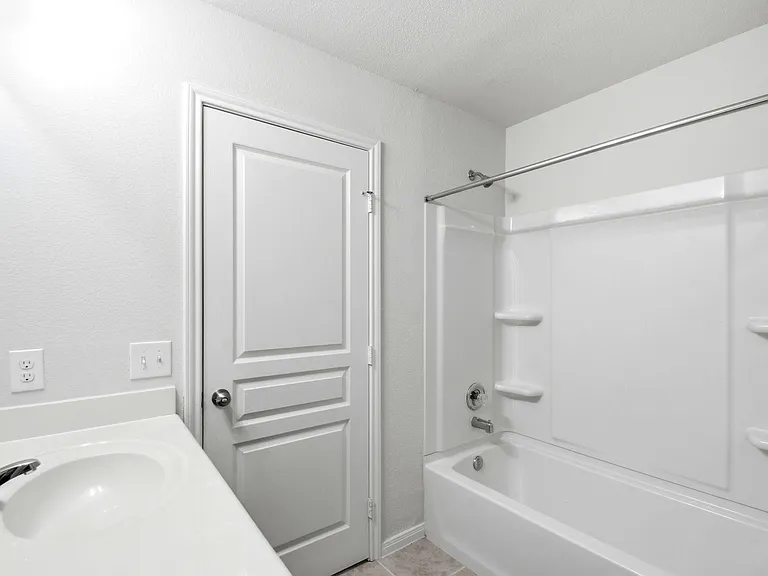 12318 Skyview Manor Dr — Photo 26