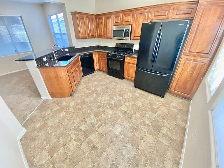 8569 Rhamus Ct — Photo 6