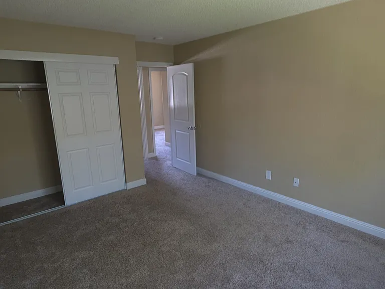 1940 Grande Cir #58 — Photo 21