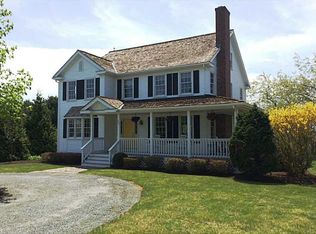 283 Kettle Pond Dr, South Kingstown, RI 02879