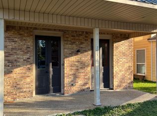 7931 Bayou Fountain Ave, Baton Rouge, LA 70820