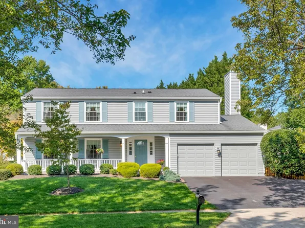 20464 Watkins Meadow Dr, Germantown, MD 20876