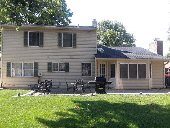 2nd image of 3149 Yale Dr
