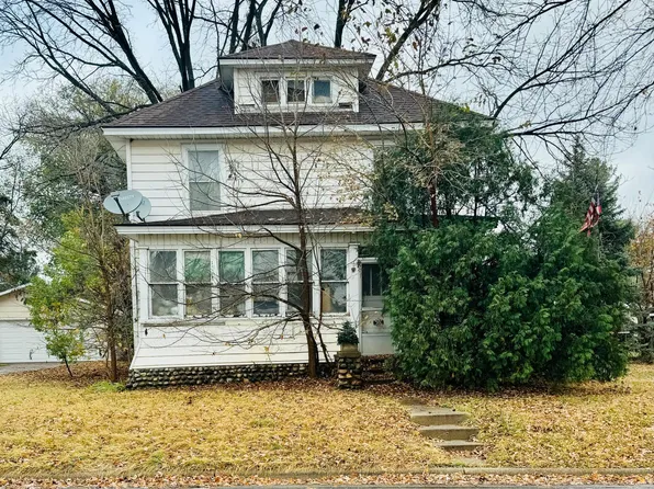306 13th St NW, Faribault, MN 55021