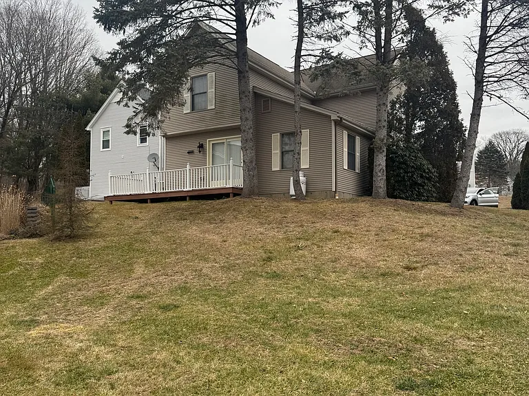 7 Bittersweet Ln #7 — Photo 11