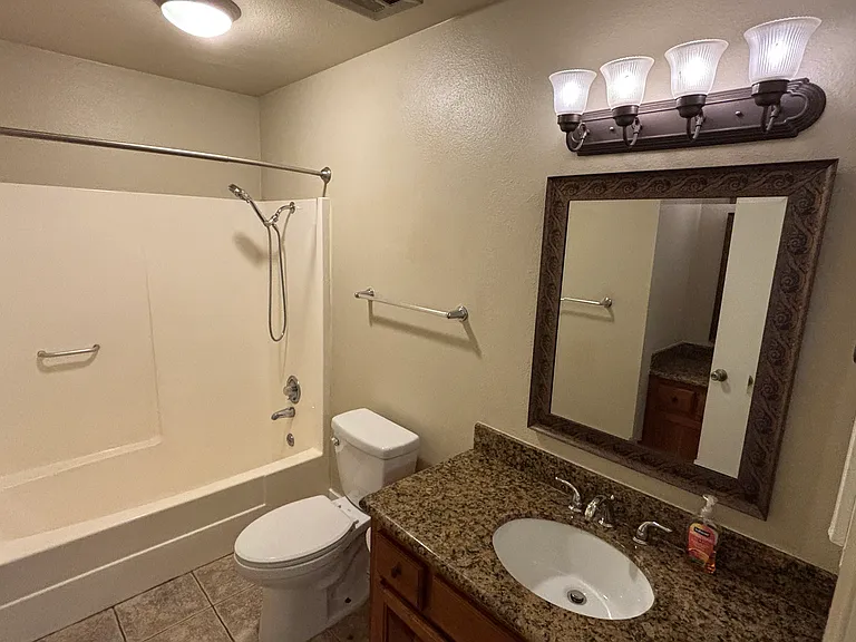 7206 N Via De Paesia — Photo 18