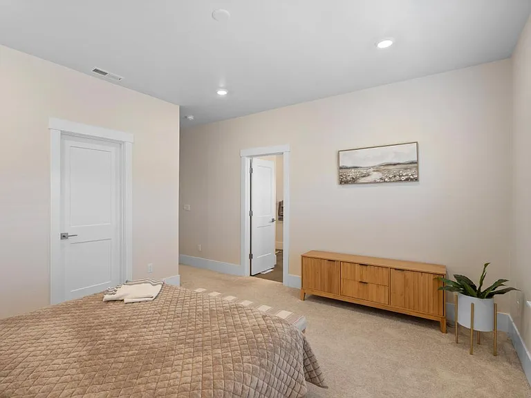 13728 SW 166th Ave — Photo 25