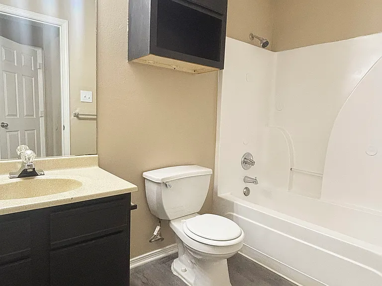 Timberline - Master Bathroom