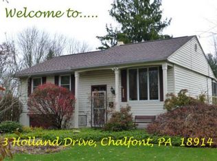 3 Holland Dr, Chalfont, PA 18914