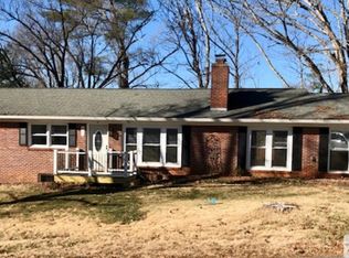 415 Mountain View Rd #A, Mars Hill, NC 28754