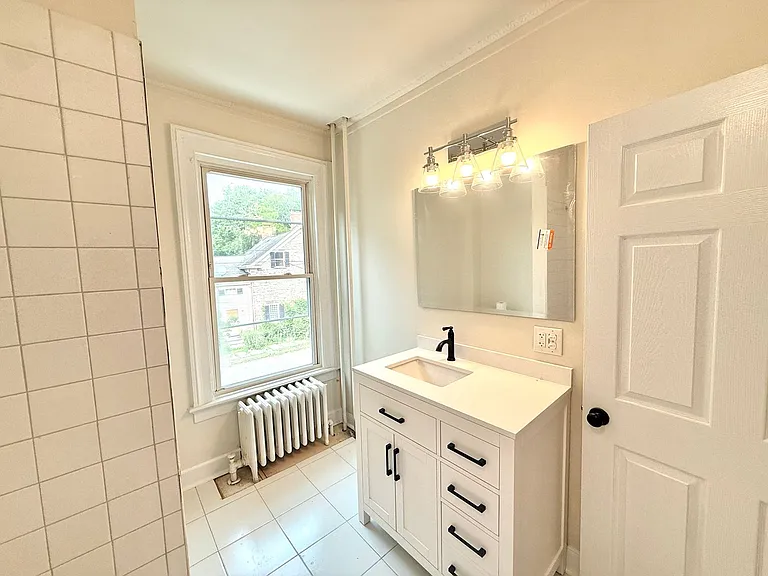 37 Green St — Photo 24