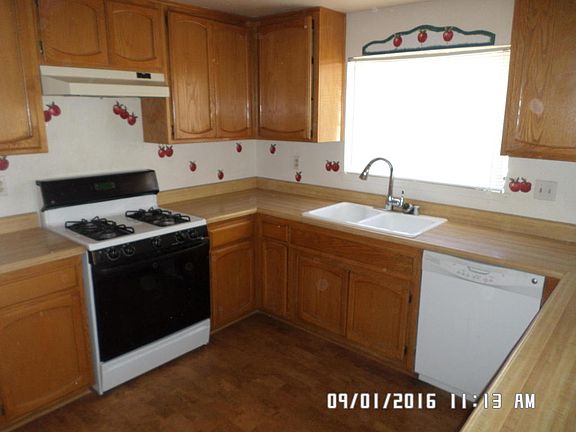 4th image of 7315 E Avenue U3