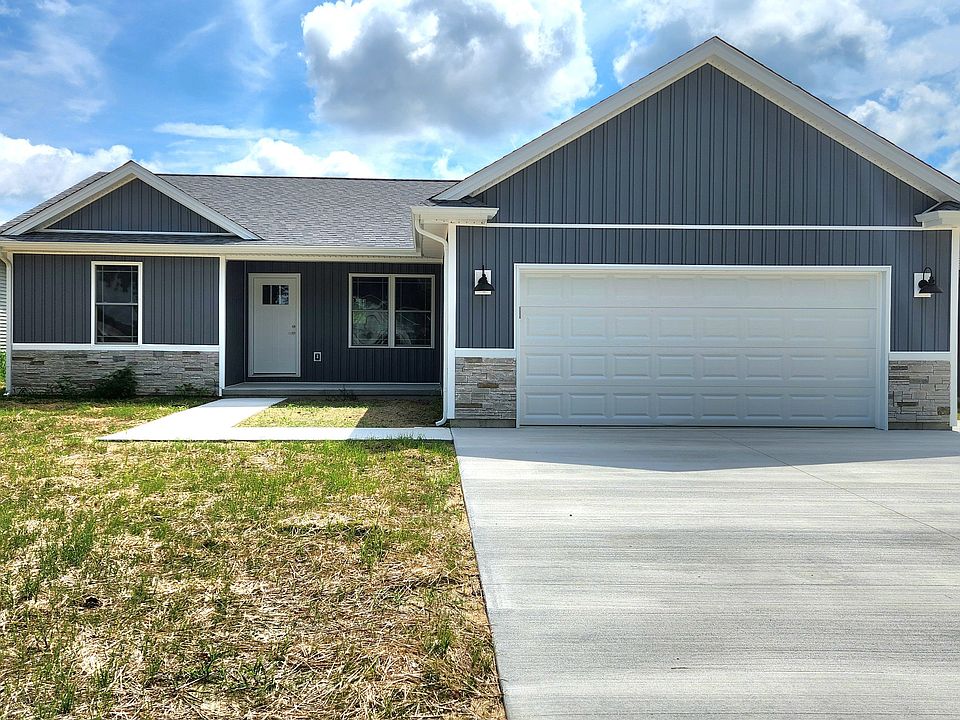 1st image of 743 Marley Ln