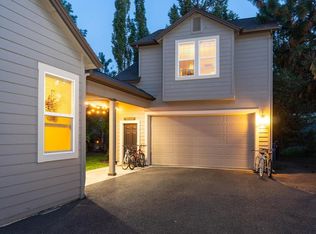 19487 Blue Lake Loop, Bend, OR 97702