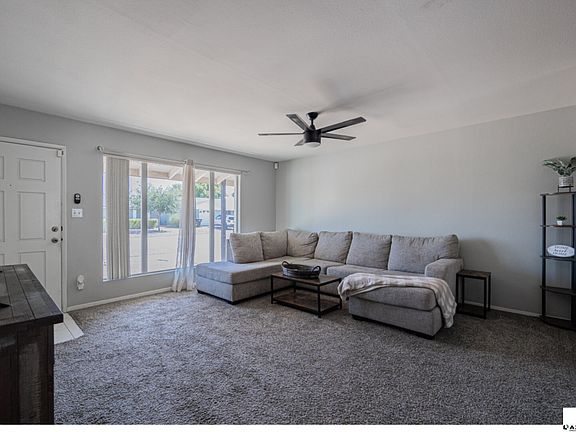 4th image of 8614 E Palm Ln