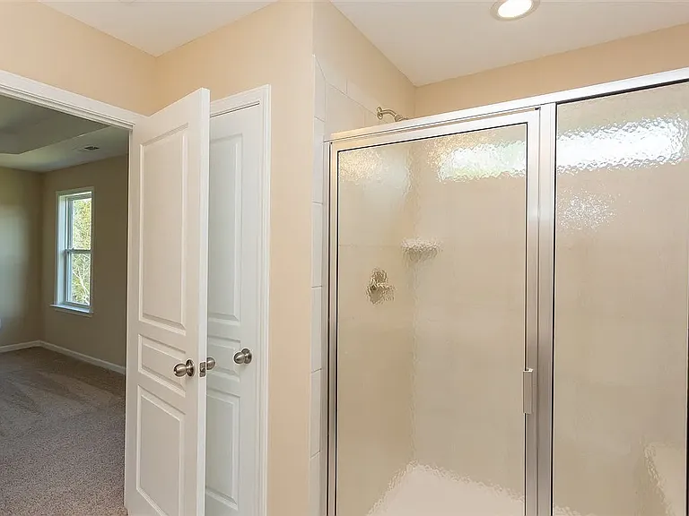 1122 Myers Point Dr — Photo 5