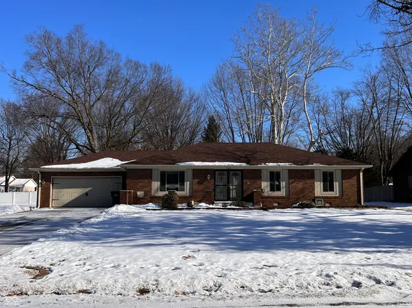 721 Leisure Ln, Greenwood, IN 46142