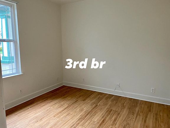 4th image of 2136 N Barcus Ave