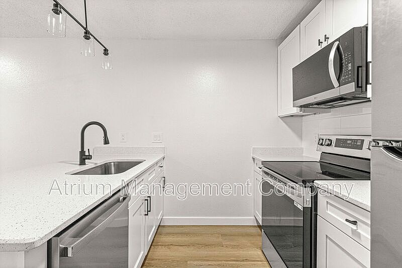1st image of 5305 SE 28th Ln APT C