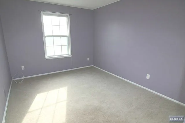 170 Linden St — Photo 5