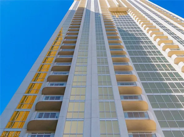 135 Harmon Ave #2104, Las Vegas, NV 89109