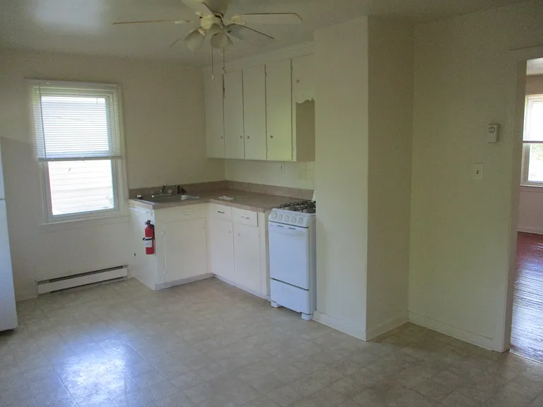 218 E Gilpin Ave #A — Photo 4