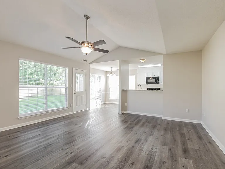 4201 Swan Sea Ct — Photo 5