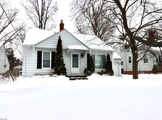5227 Edenhurst Rd, Cleveland, OH 44124