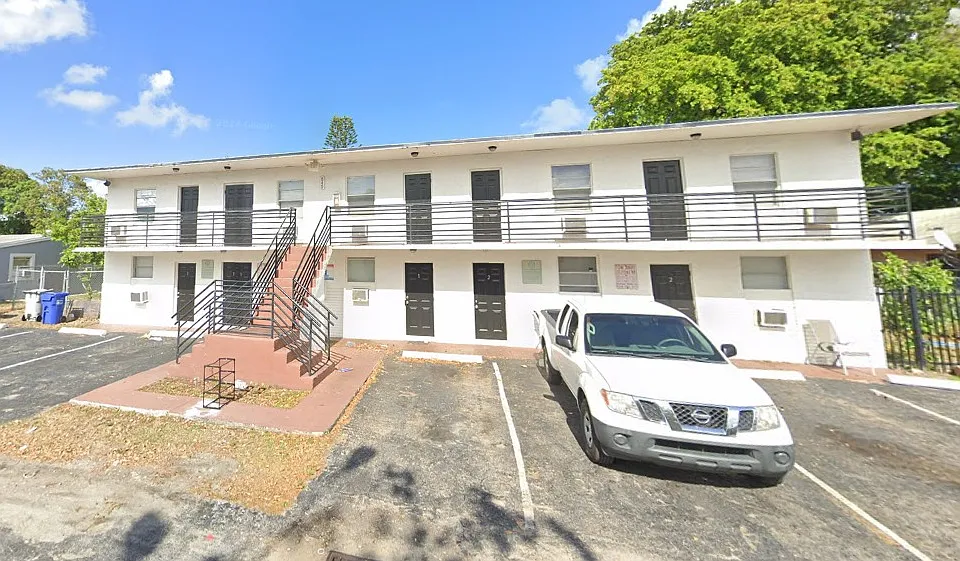 840 NW 5th Ave #6