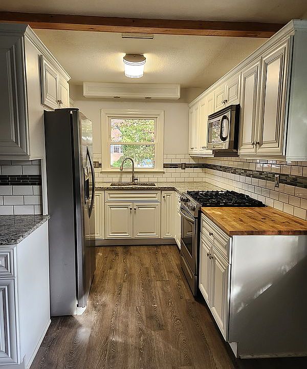 1st image of 108 Tysen St