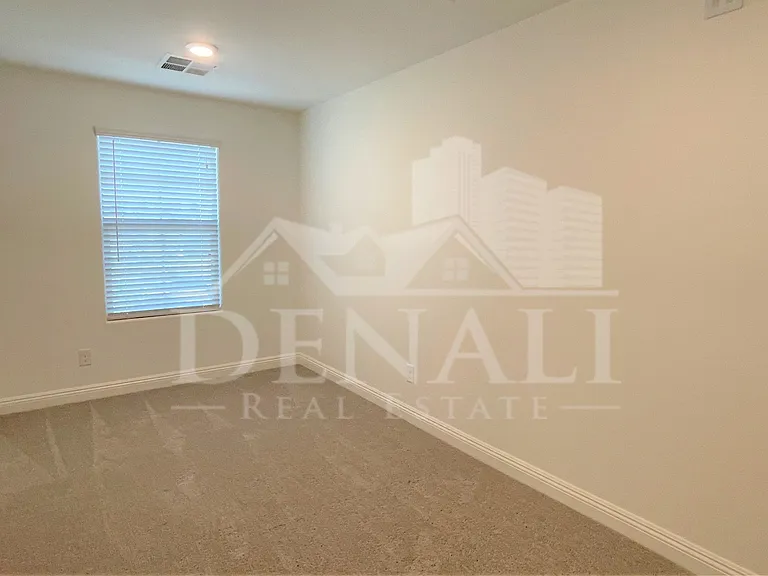 242 N Sunrise — Photo 22