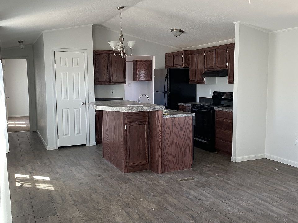 1st image of 1751 W Hadley Ave #136