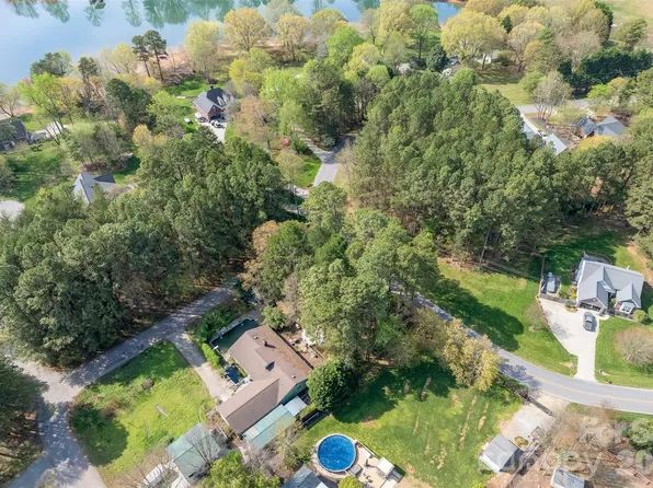 0 Pine Harbor Dr, Denver, NC 28037