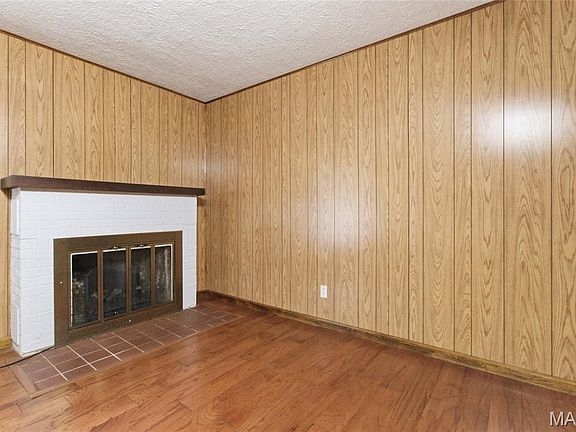 5th image of 916 Sommerfield Dr