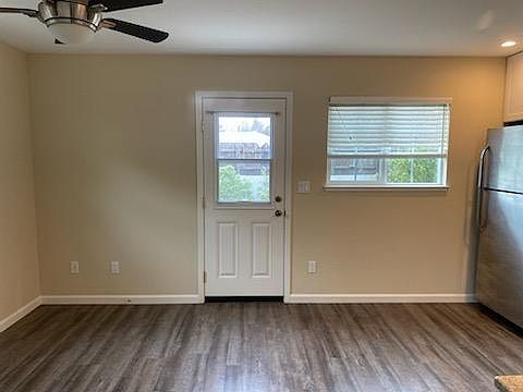 3rd image of 18418 3rd Ave