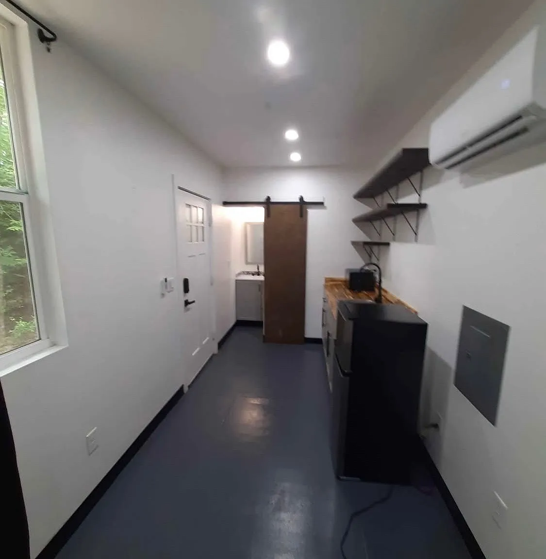 Studio, 160 sqft, $750 — Photo 2