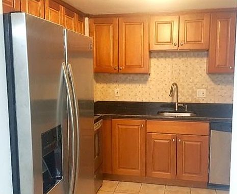 5th image of 165 Quincy Shore Dr APT C52