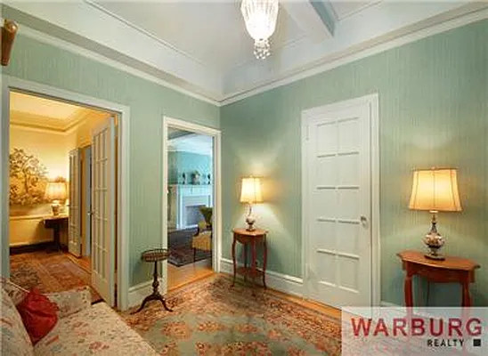 Sold by Warburg | media 3