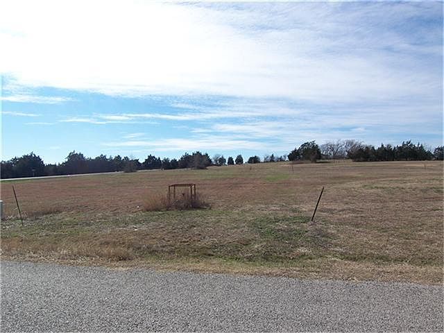 2nd image of 11060 Brandt Rd